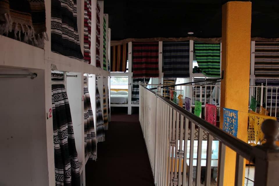 טיחואנה Hostel California מראה חיצוני תמונה